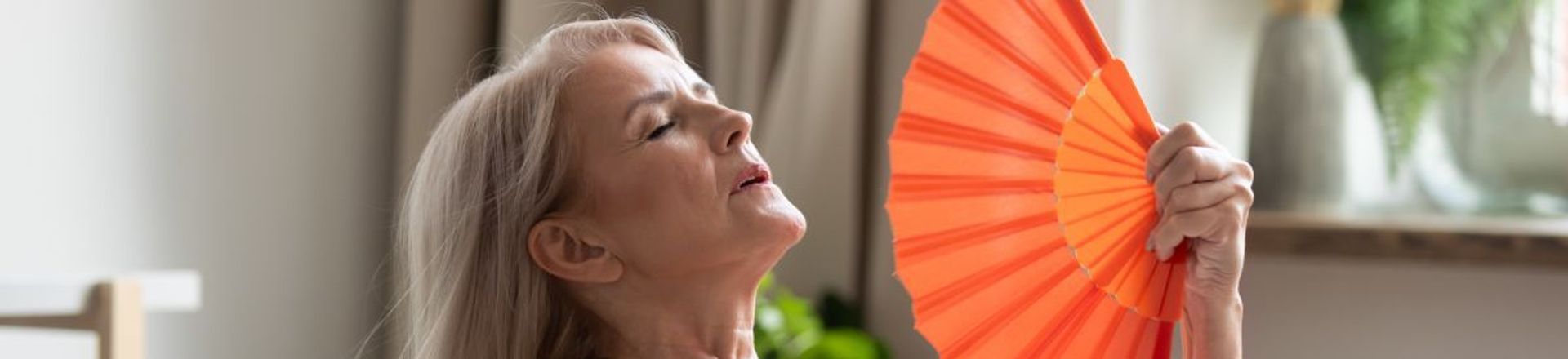 Jak złagodzić objawy menopauzy?